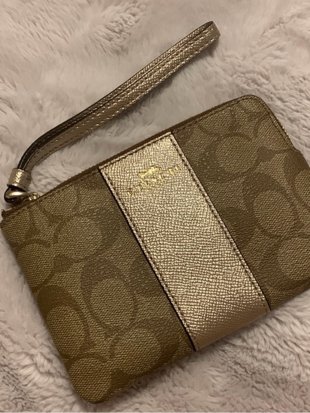 NWOT Coach signature wristlet
